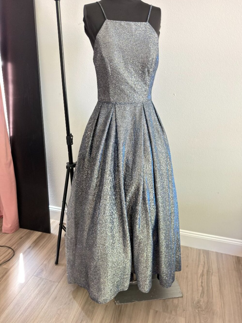 Betsy & Adam Silver Iridescent High Low Dress Size 6